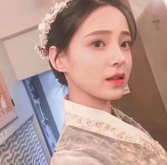 永野芽郁（饰 三条燕） - 演唱会回放高清在线观看 - 小程序追剧